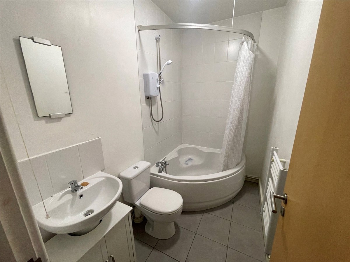 Wellington Rd, 3 Wellington Rd, Dewsbury