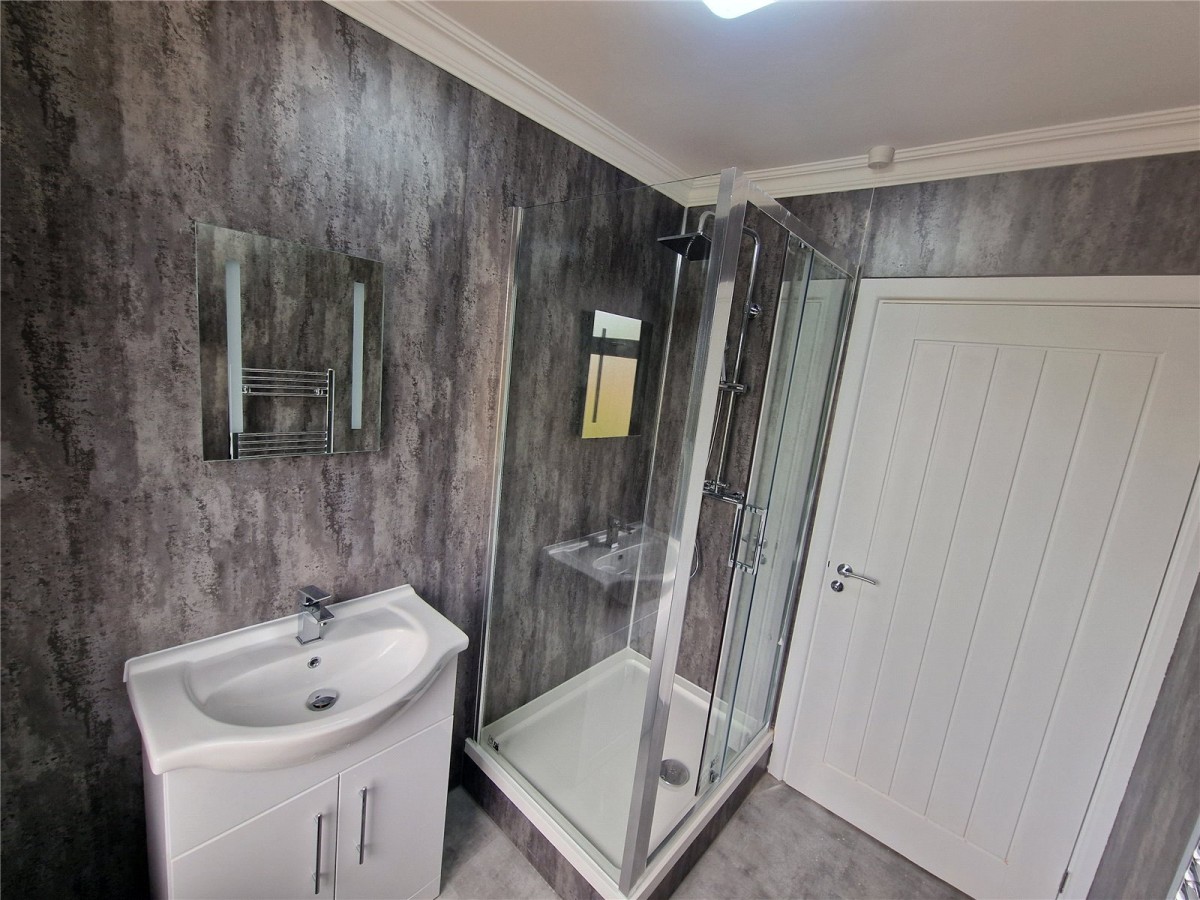 Hanging Heaton, Dewsbury, West Yorkshire