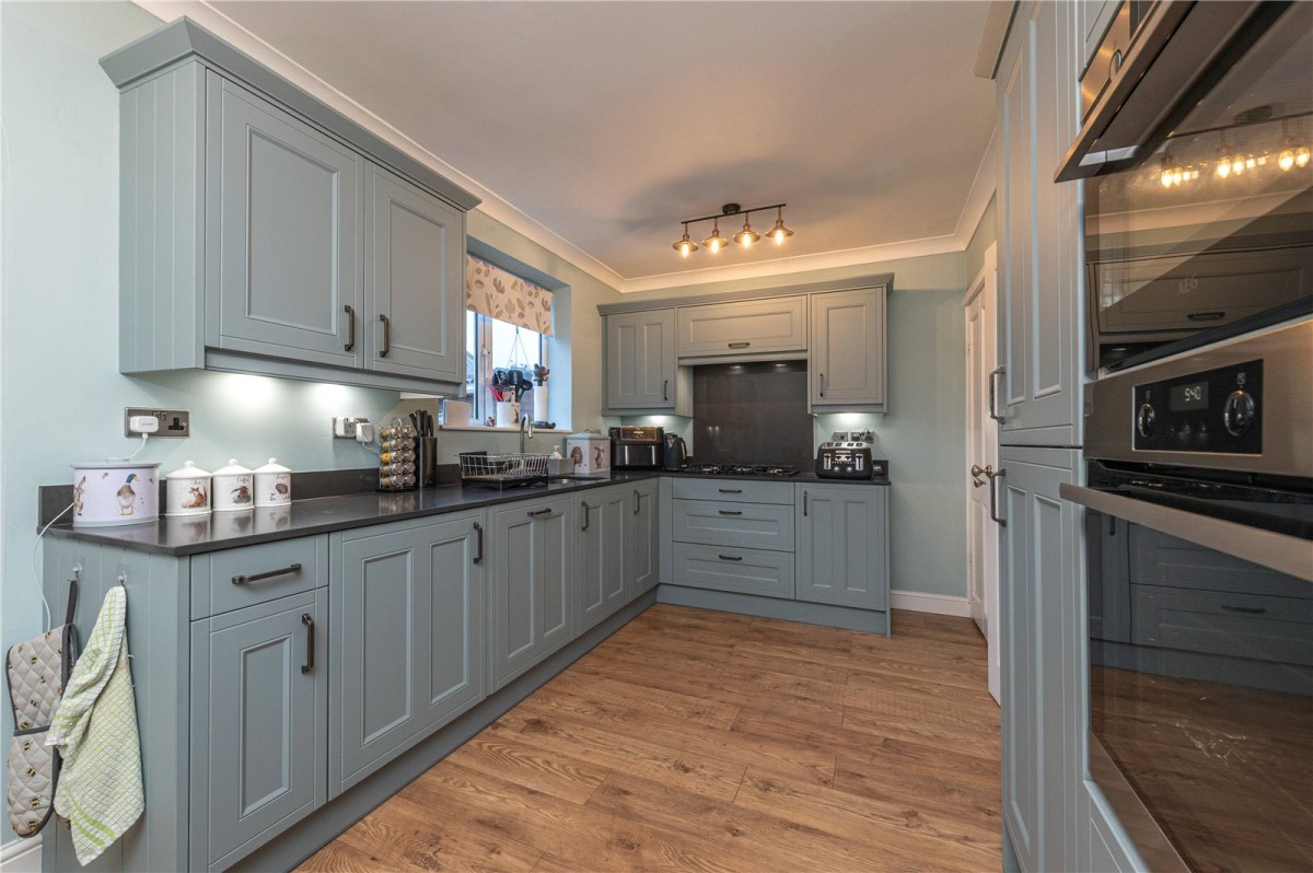 Hanging Heaton, Dewsbury