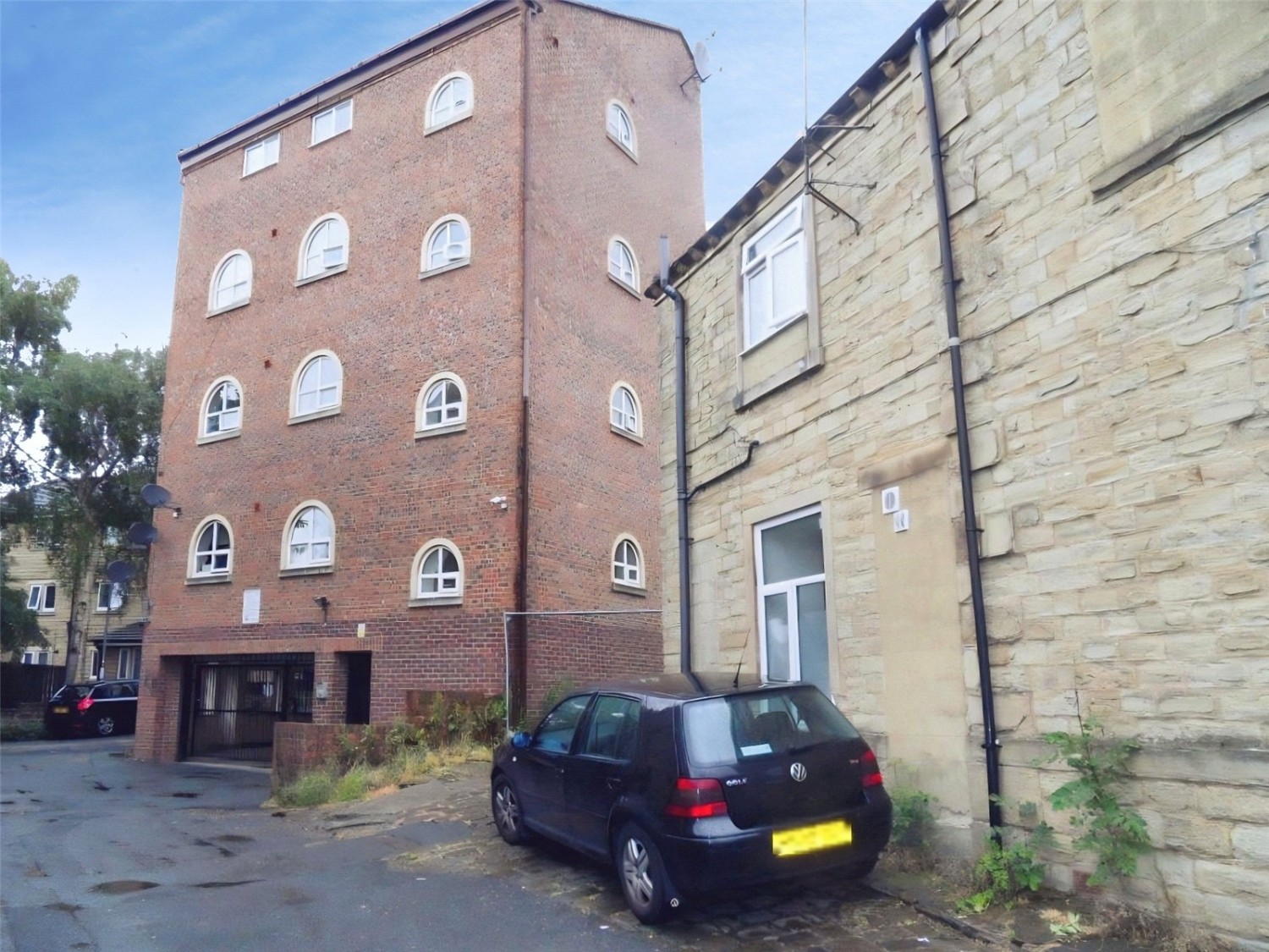 Heckmondwike, West Yorkshire