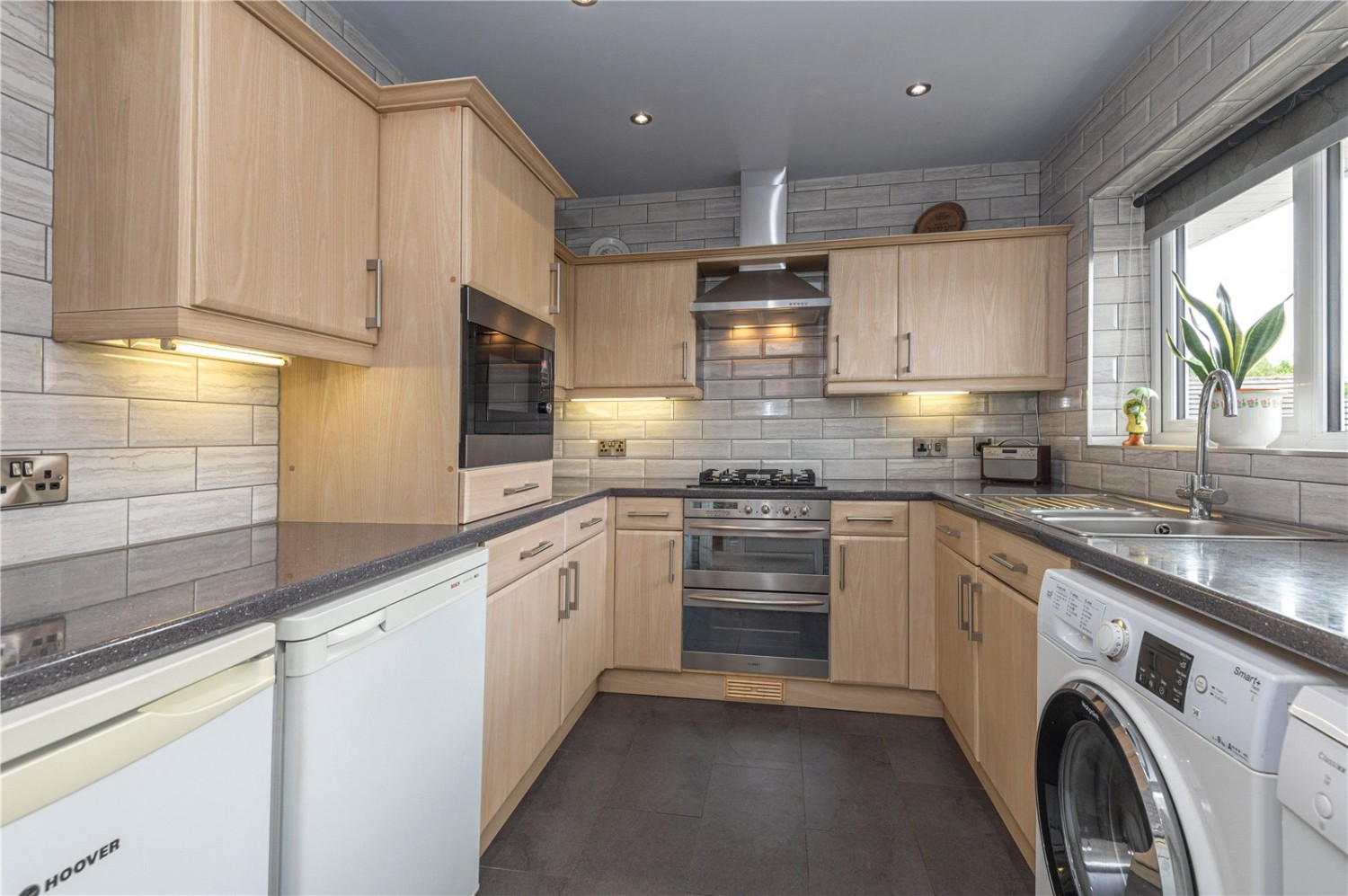 Thornhill, Dewsbury