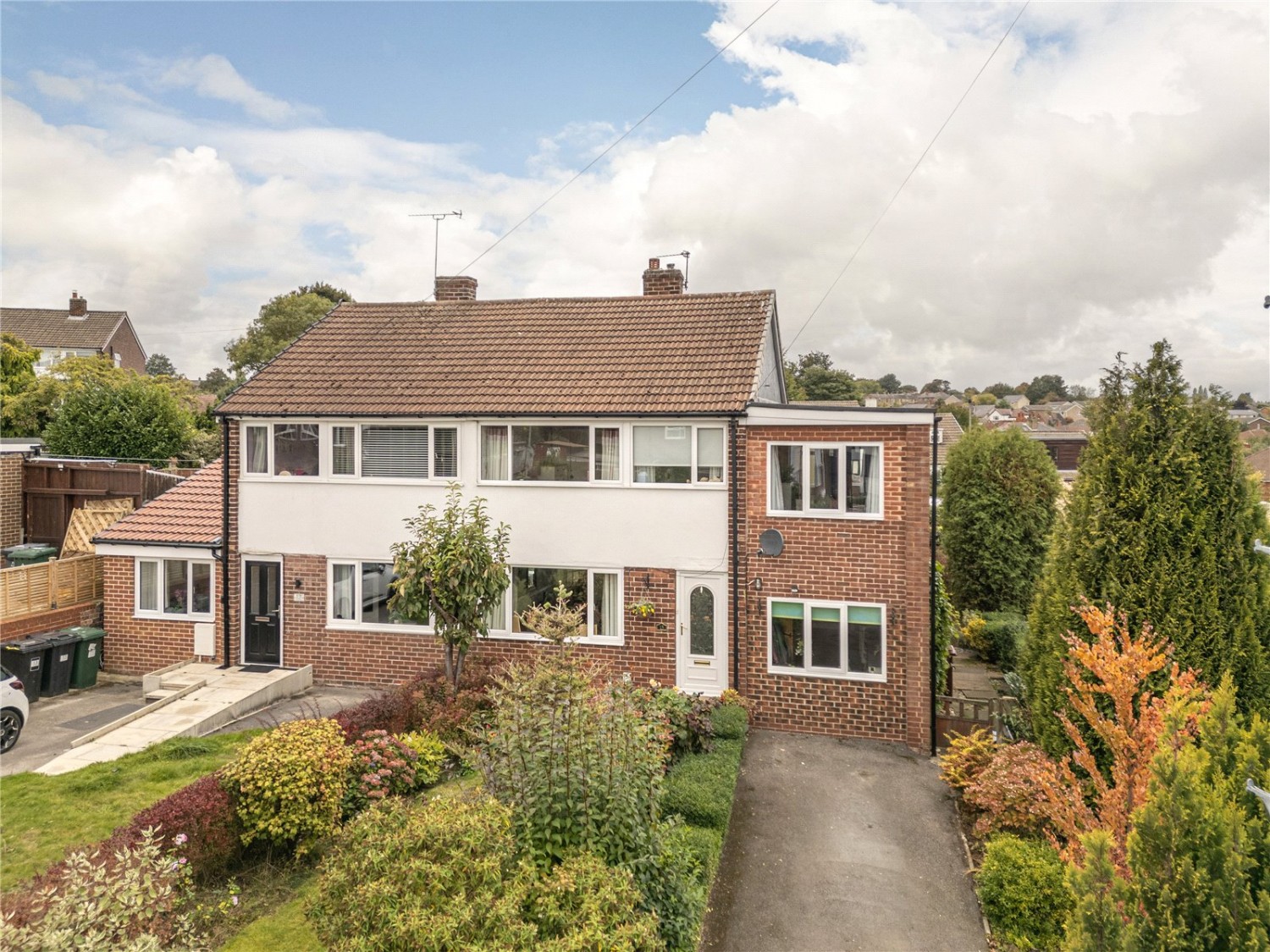Thornhill, Dewsbury