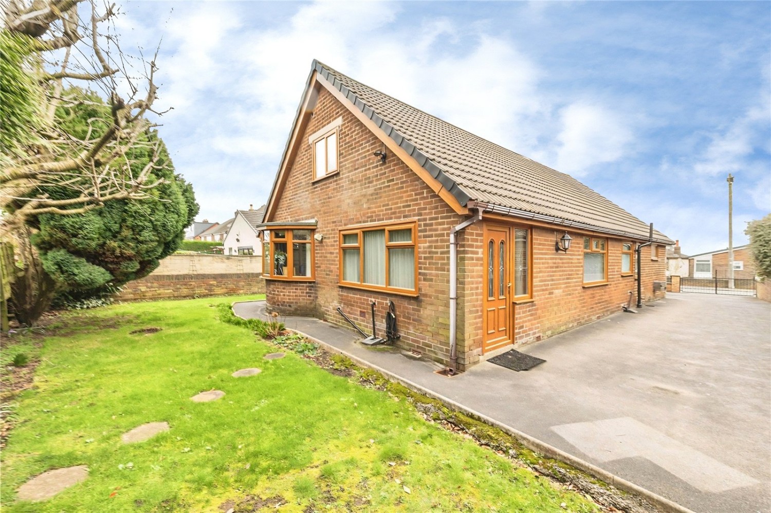 Hanging Heaton, Dewsbury