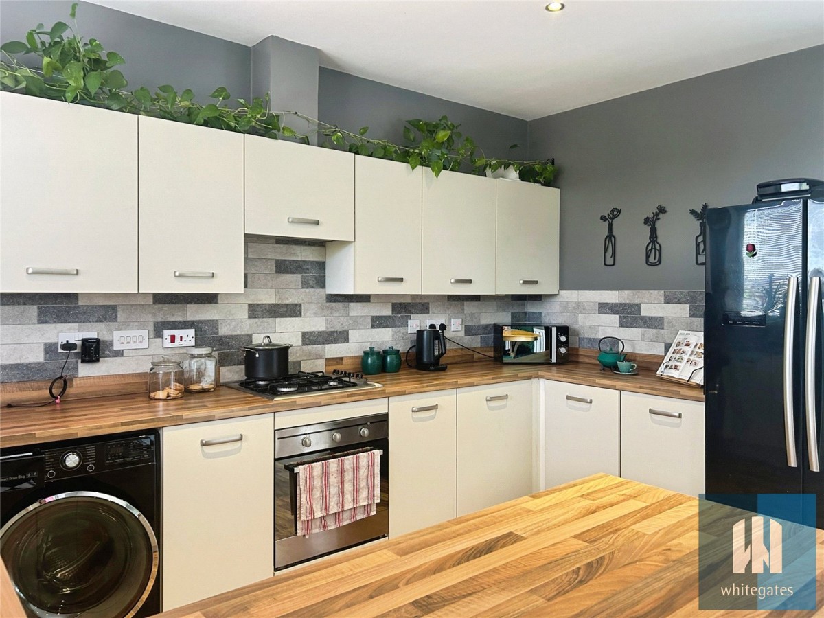 South Elmsall, Pontefract