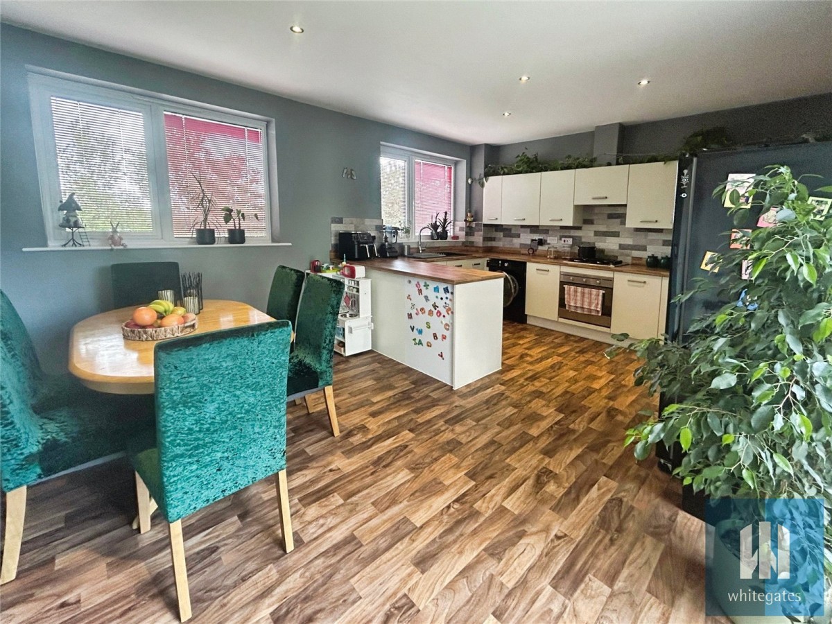 South Elmsall, Pontefract