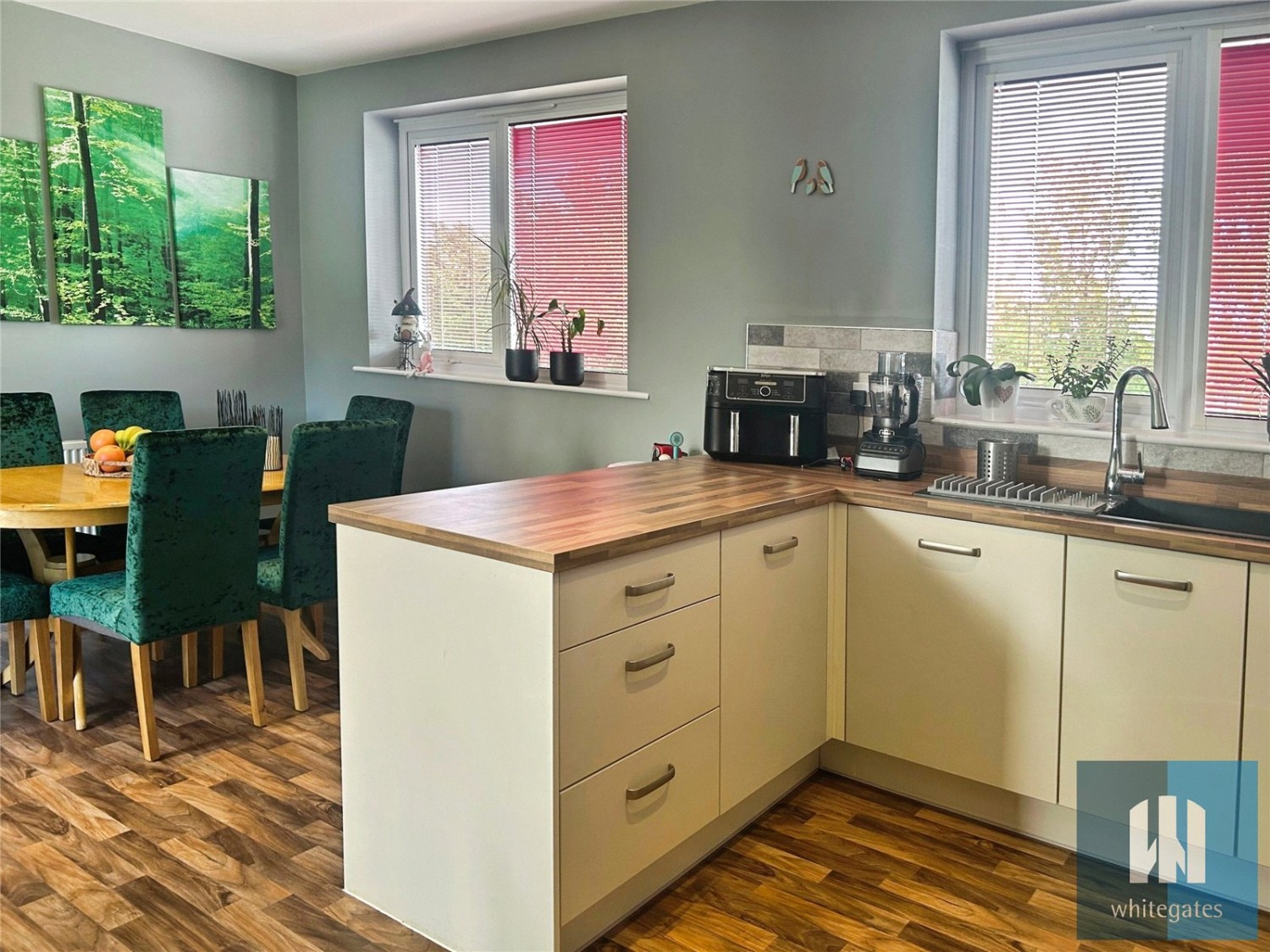 South Elmsall, Pontefract