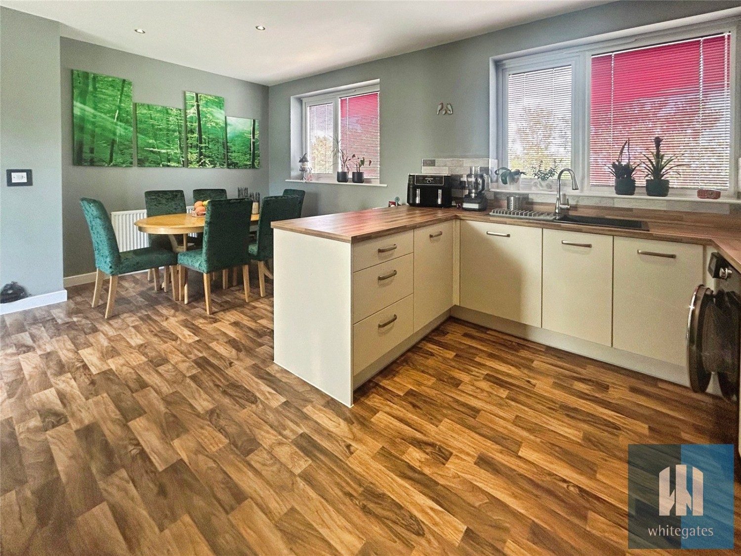 South Elmsall, Pontefract