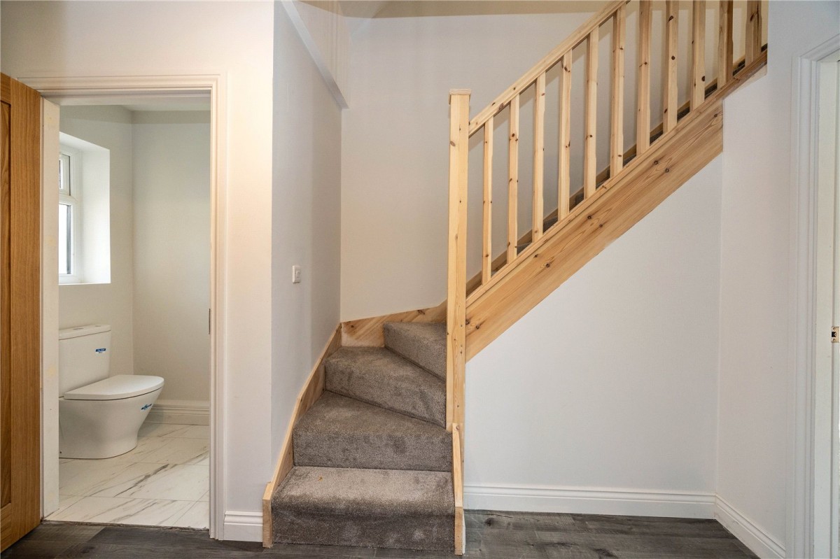 Mile Cross Road, Halifax