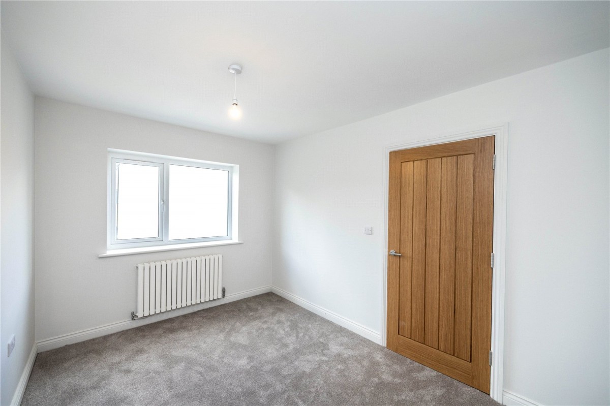 Mile Cross Road, Halifax