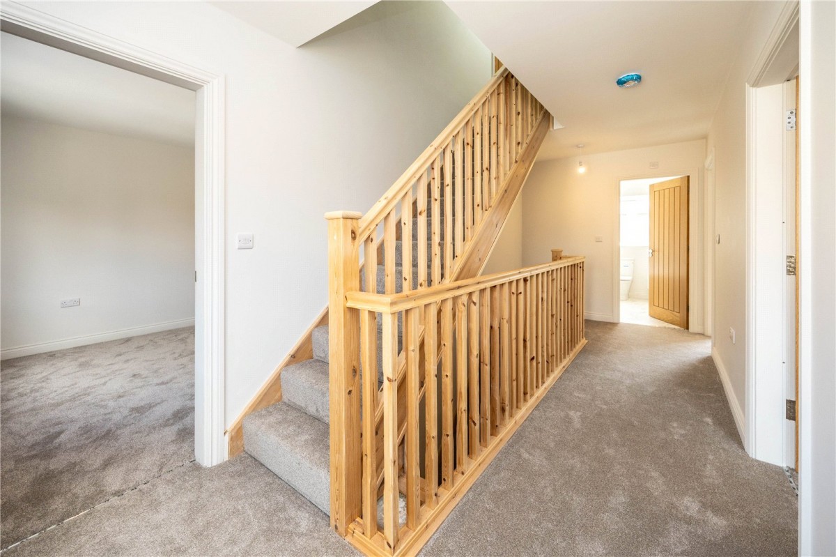 Mile Cross Road, Halifax