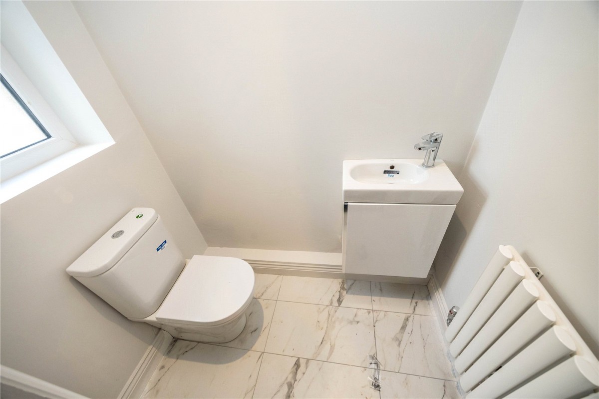 Mile Cross Road, Halifax