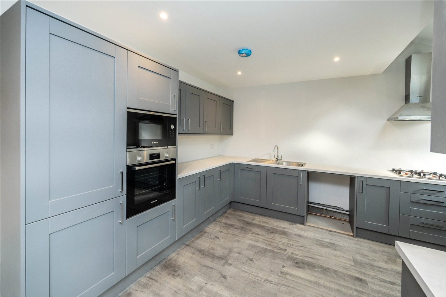 Mile Cross Road, Halifax