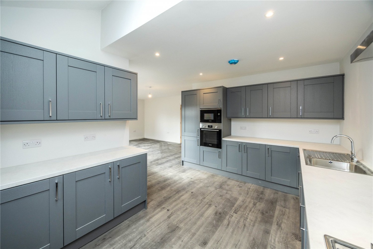 Mile Cross Road, Halifax