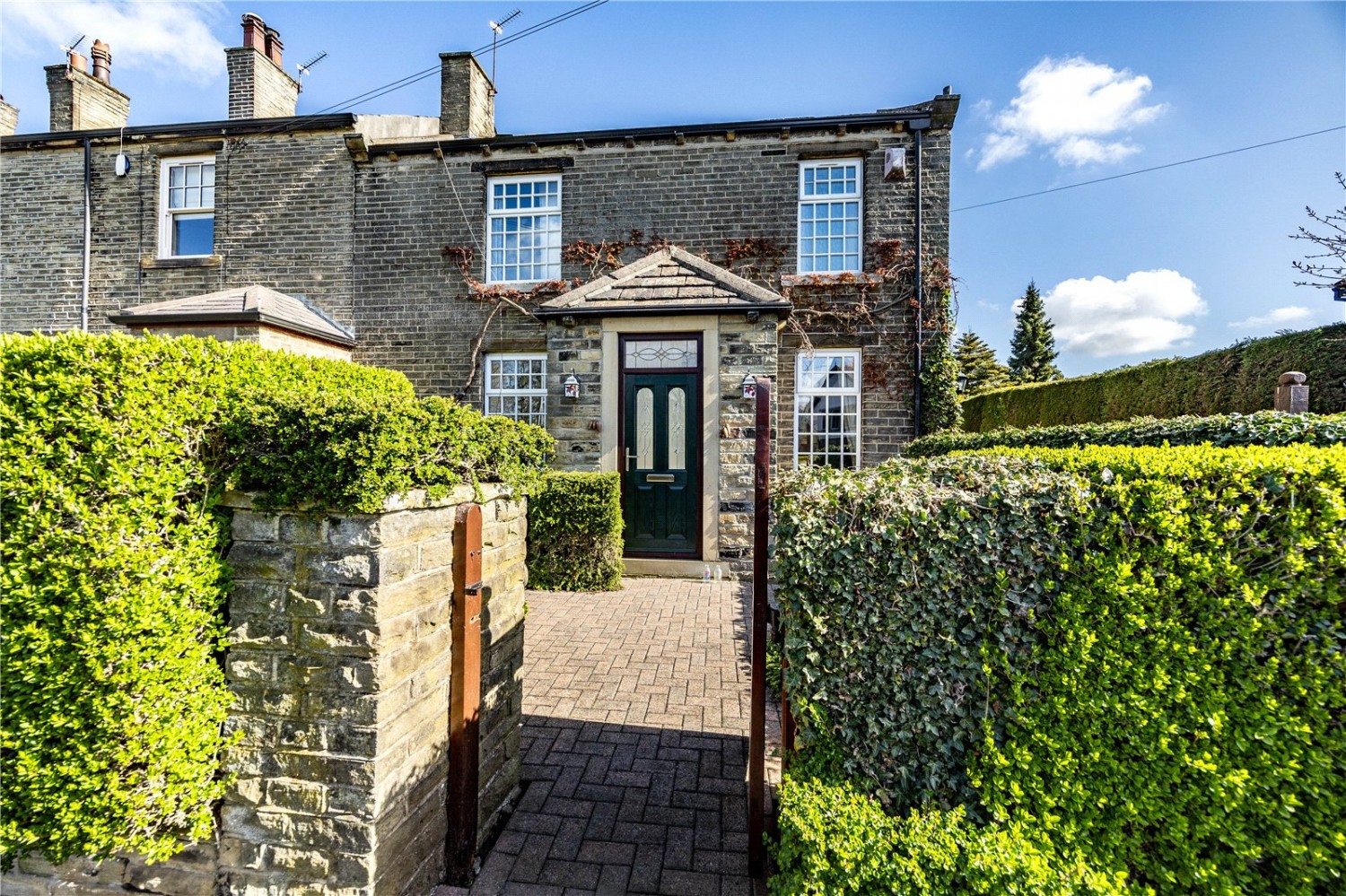 Norwood Green, Halifax