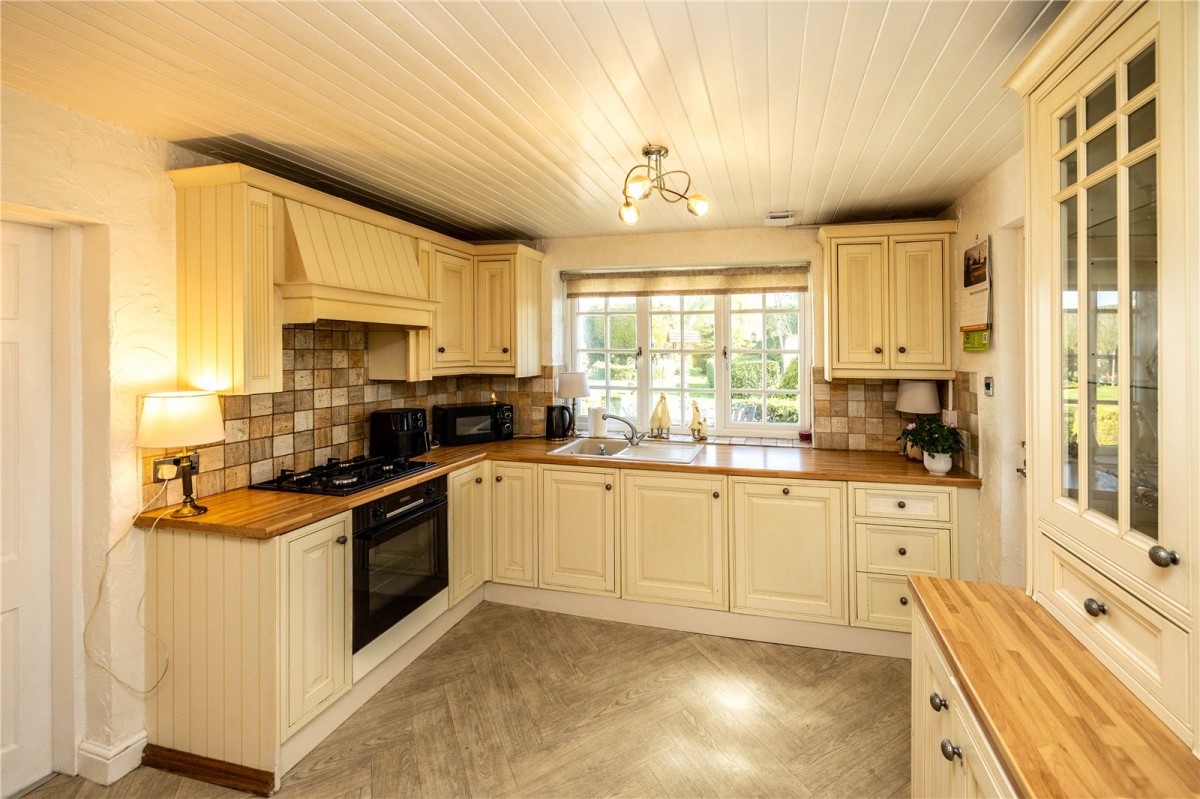 Norwood Green, Halifax