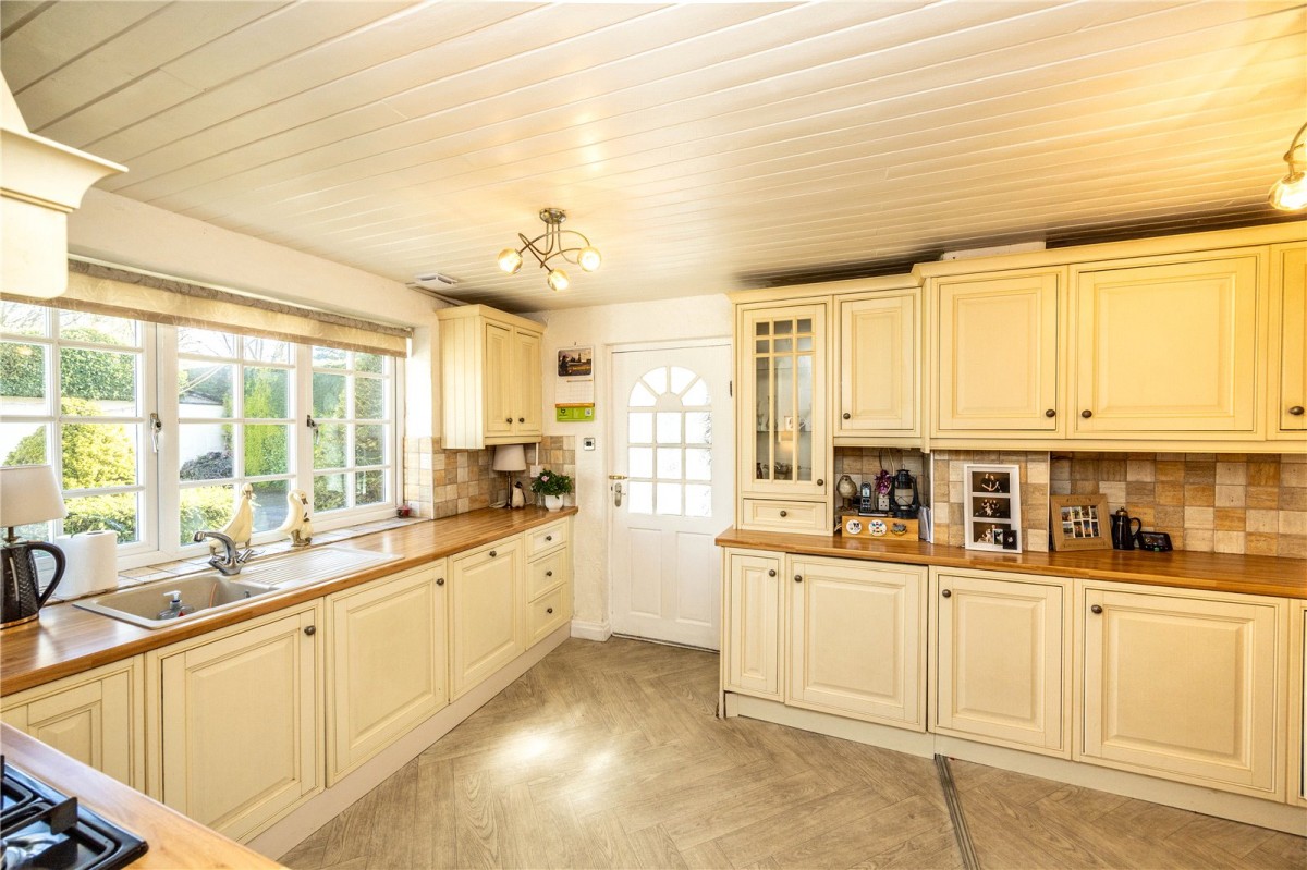 Norwood Green, Halifax