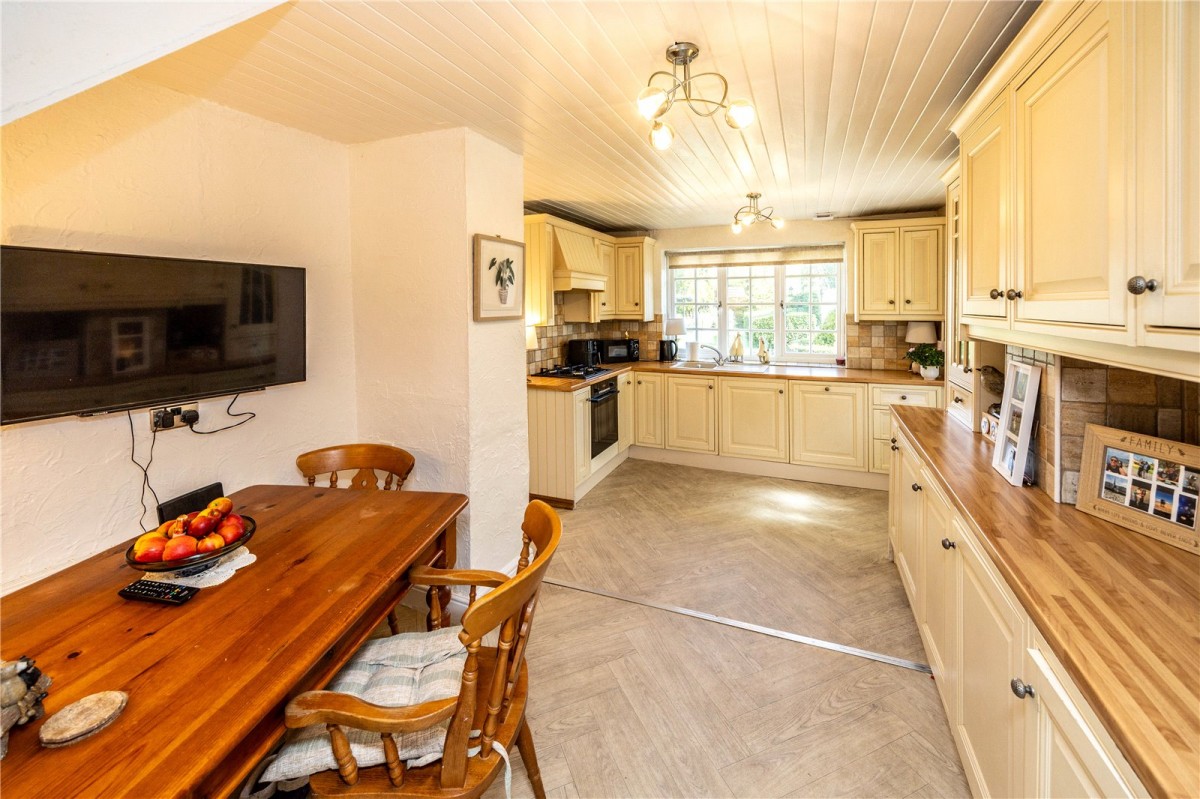 Norwood Green, Halifax