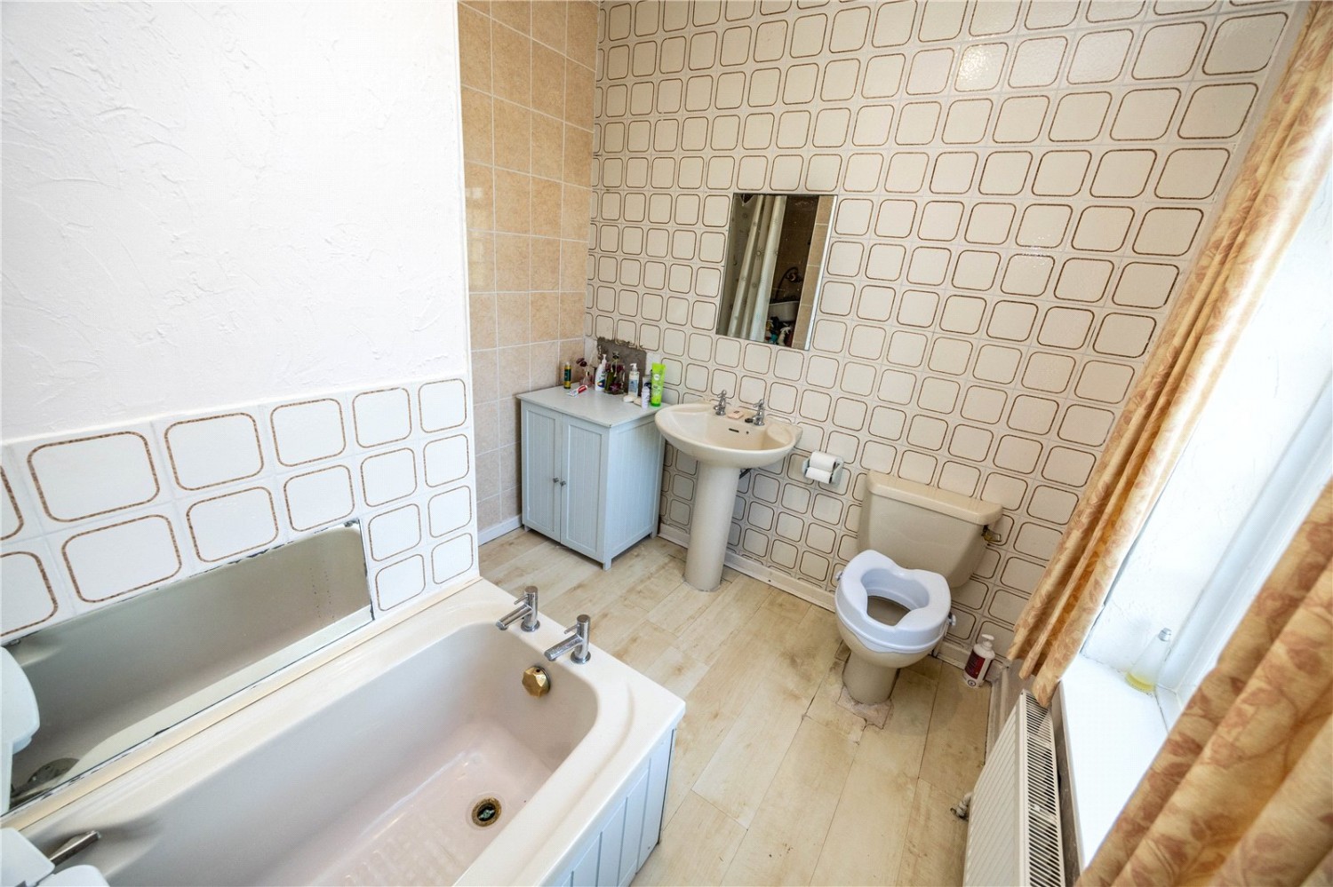 Norwood Green, Halifax