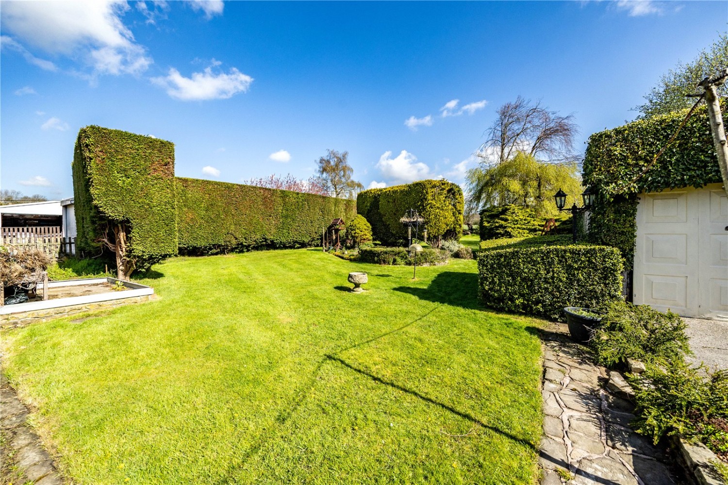 Norwood Green, Halifax