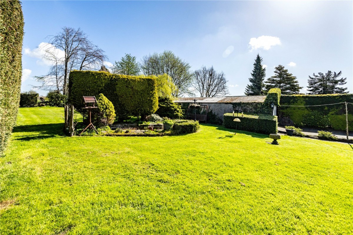 Norwood Green, Halifax