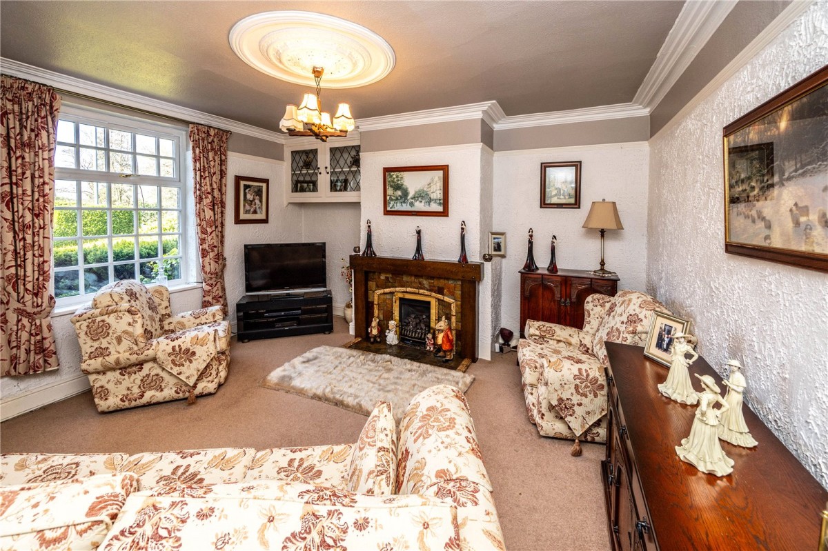 Norwood Green, Halifax