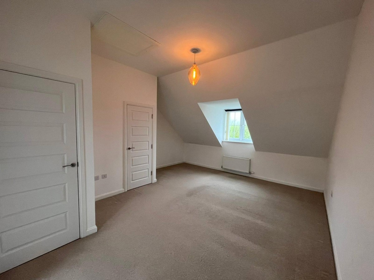 Fountain Head Village, Halifax