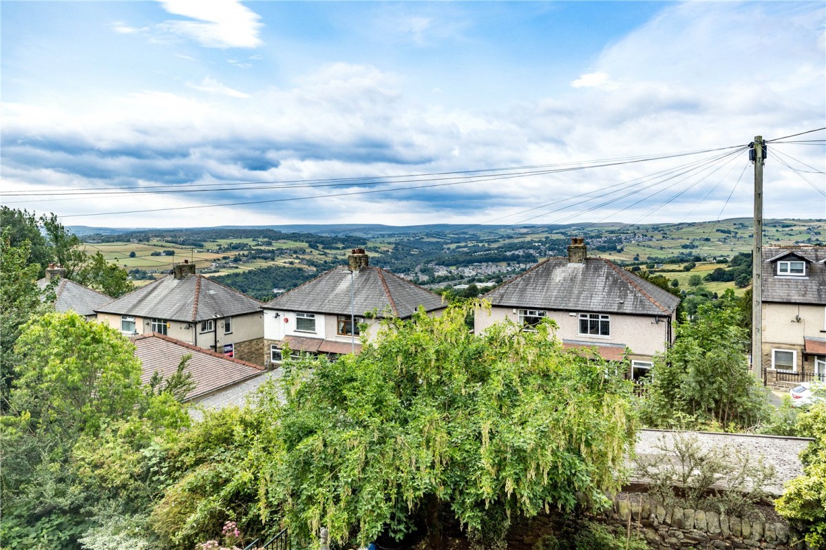 Westborough Drive, Halifax, West Yorkshire