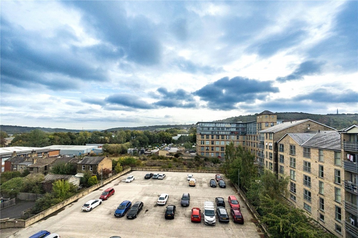 Dewsbury Road, Elland