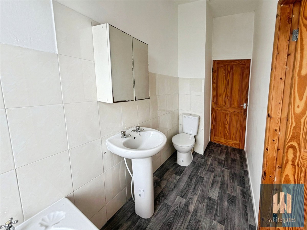 Moldgreen, Huddersfield