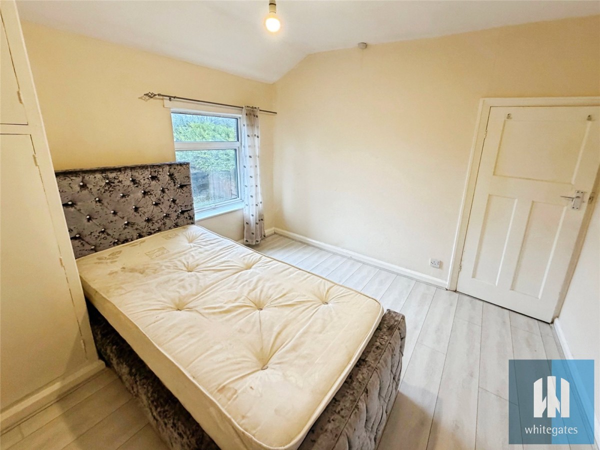 Highroadwell, Halifax