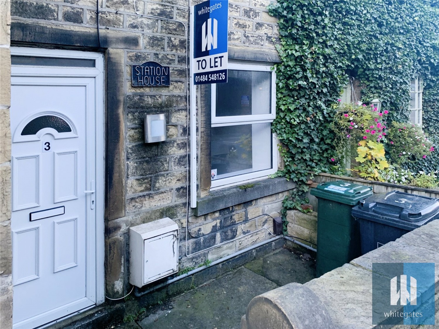 Station Road, Honley