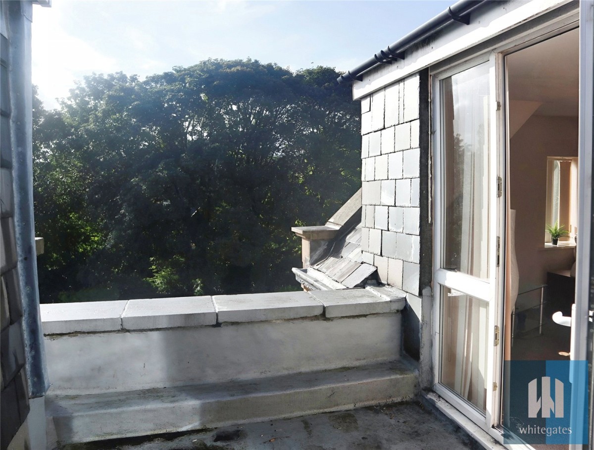 Longwood, Huddersfield