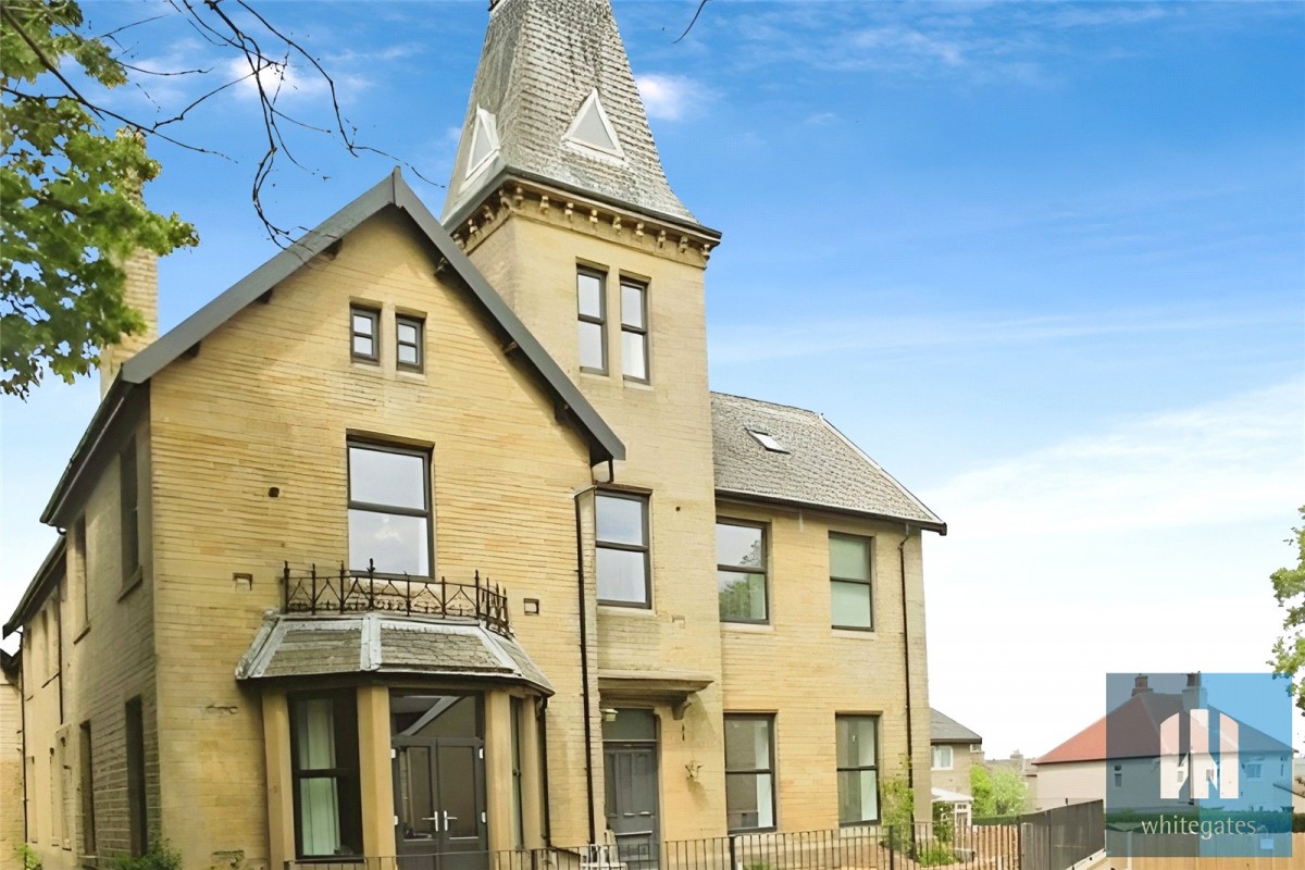 Cromwell Close, Brighouse