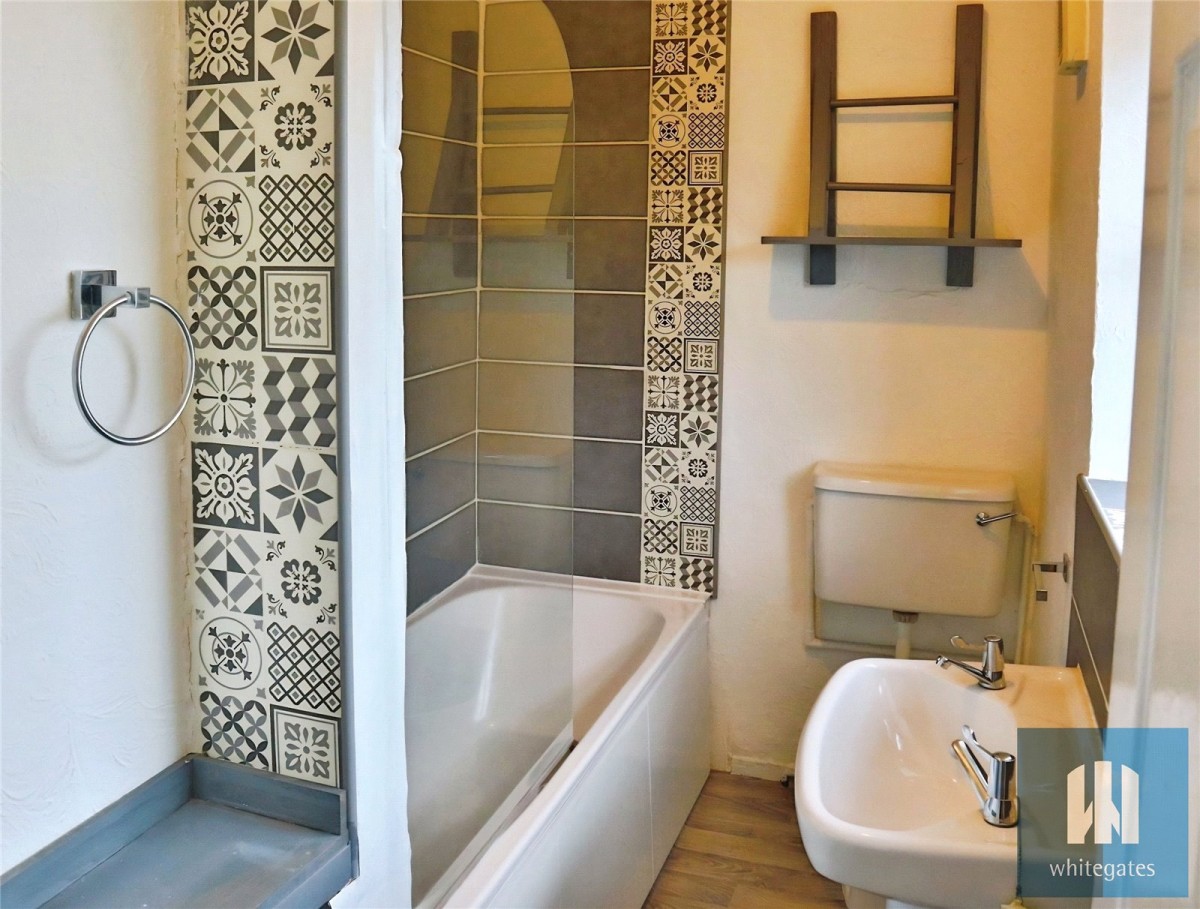 Moldgreen, Huddersfield