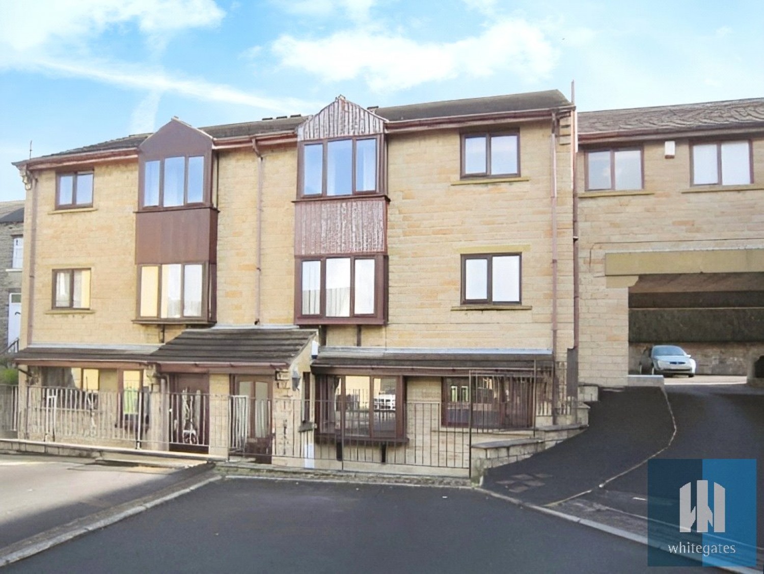 Moldgreen, Huddersfield