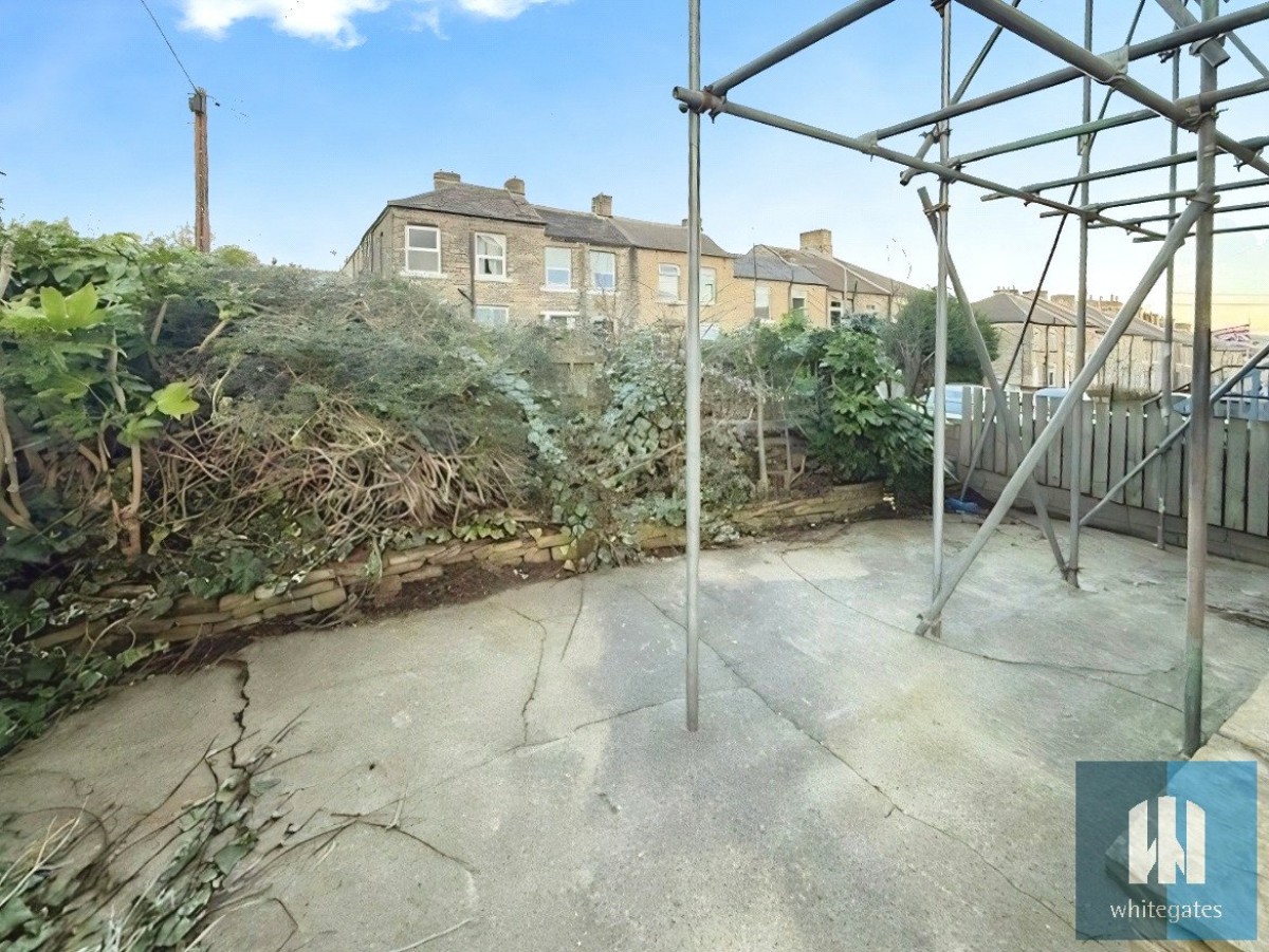 Moldgreen, Huddersfield