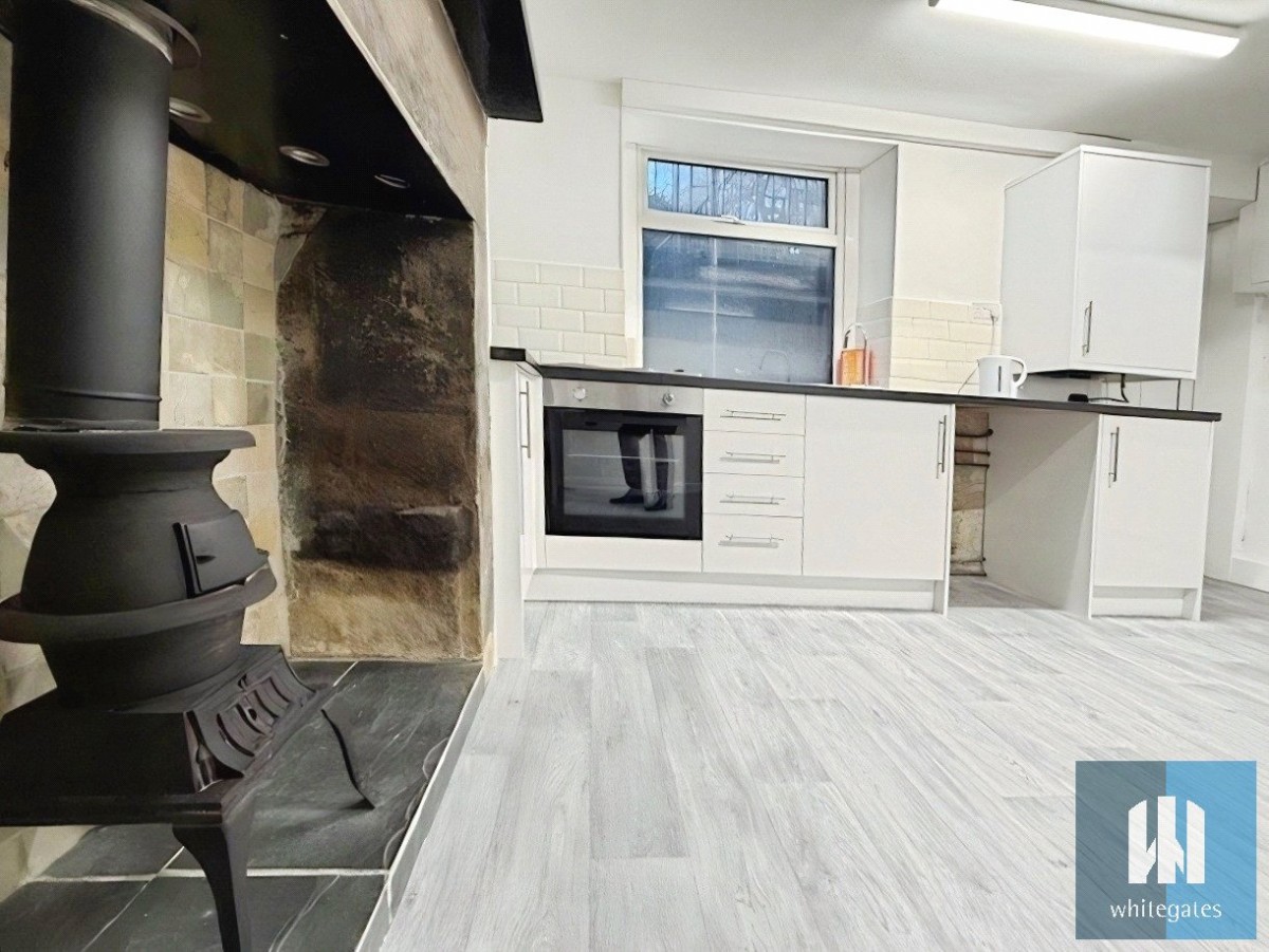 Moldgreen, Huddersfield