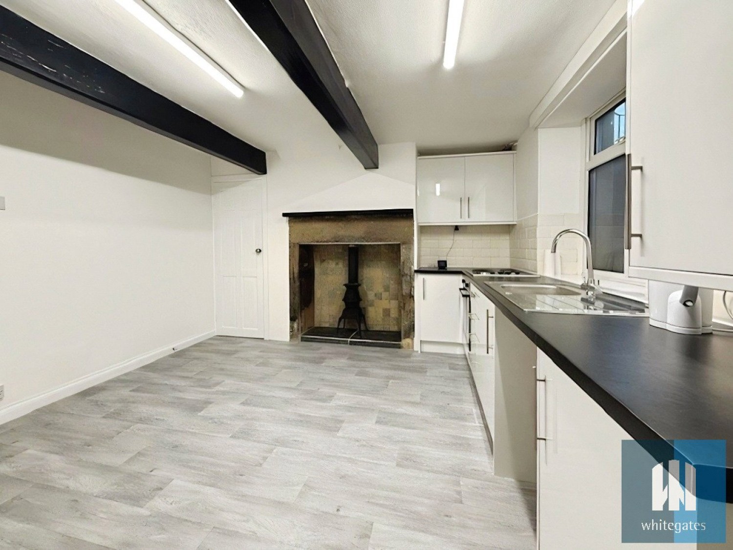 Moldgreen, Huddersfield