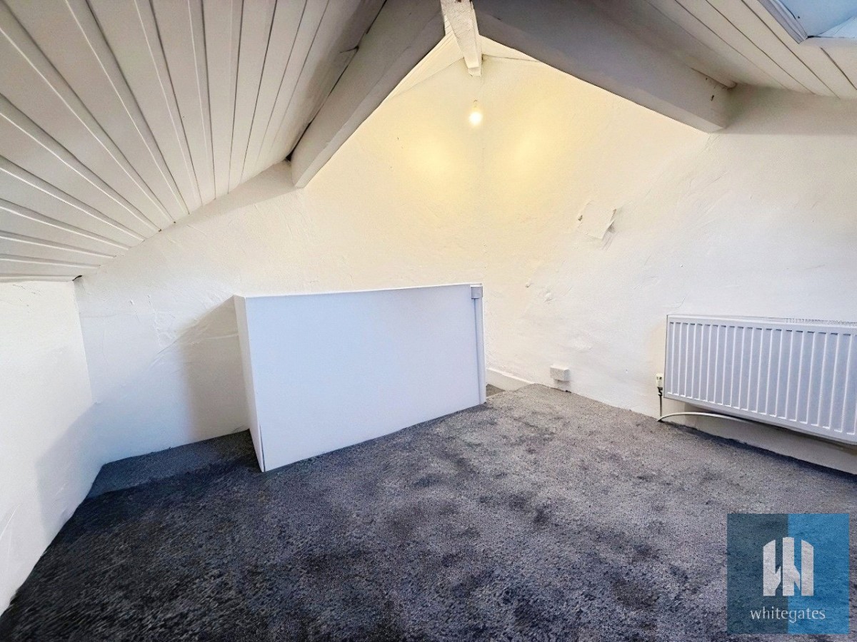 Moldgreen, Huddersfield