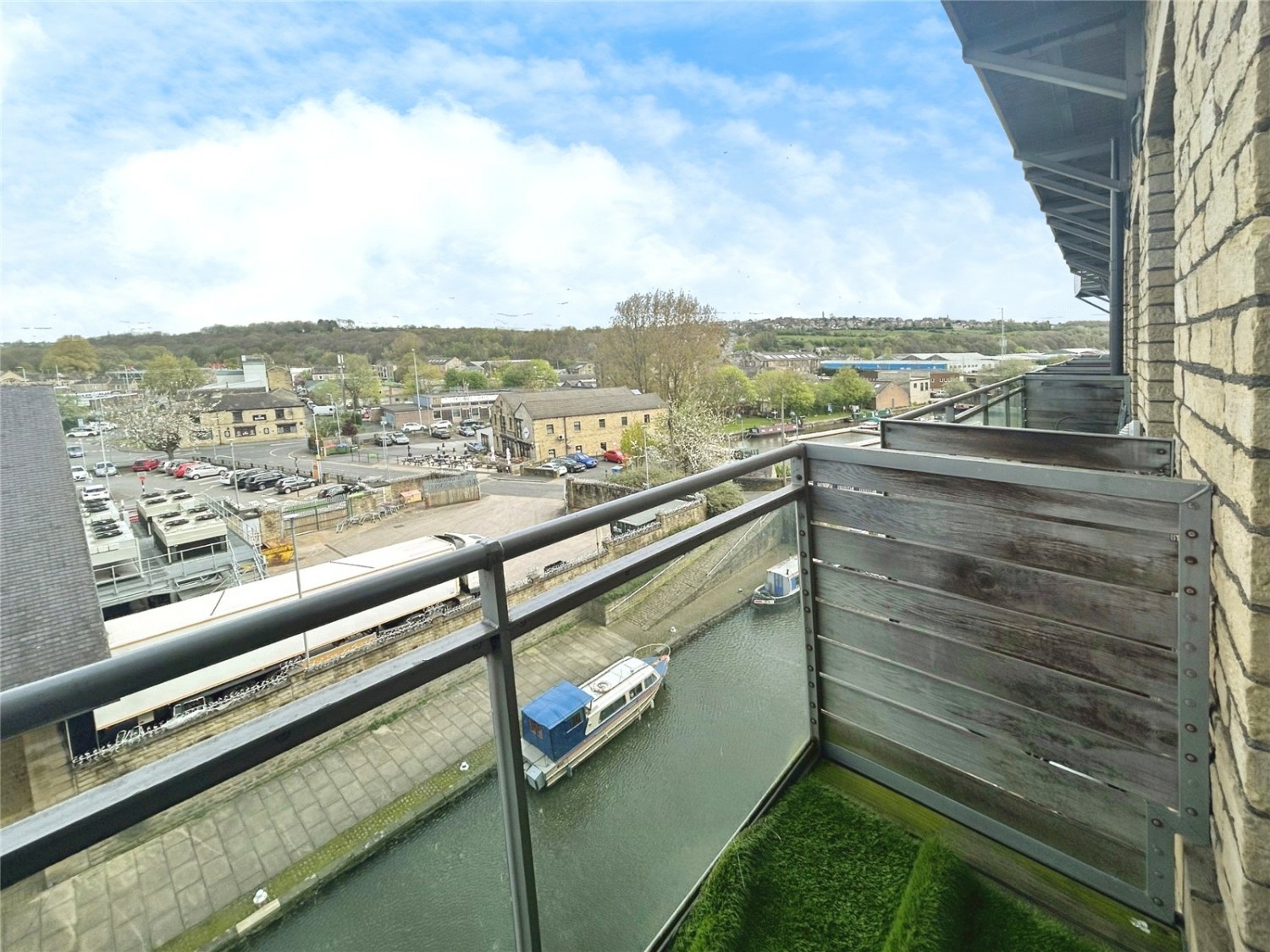 Huddersfield Road, Brighouse
