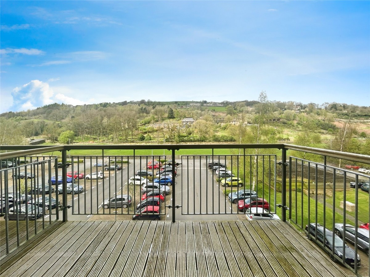 Low Westwood Lane, Linthwaite, Huddersfield