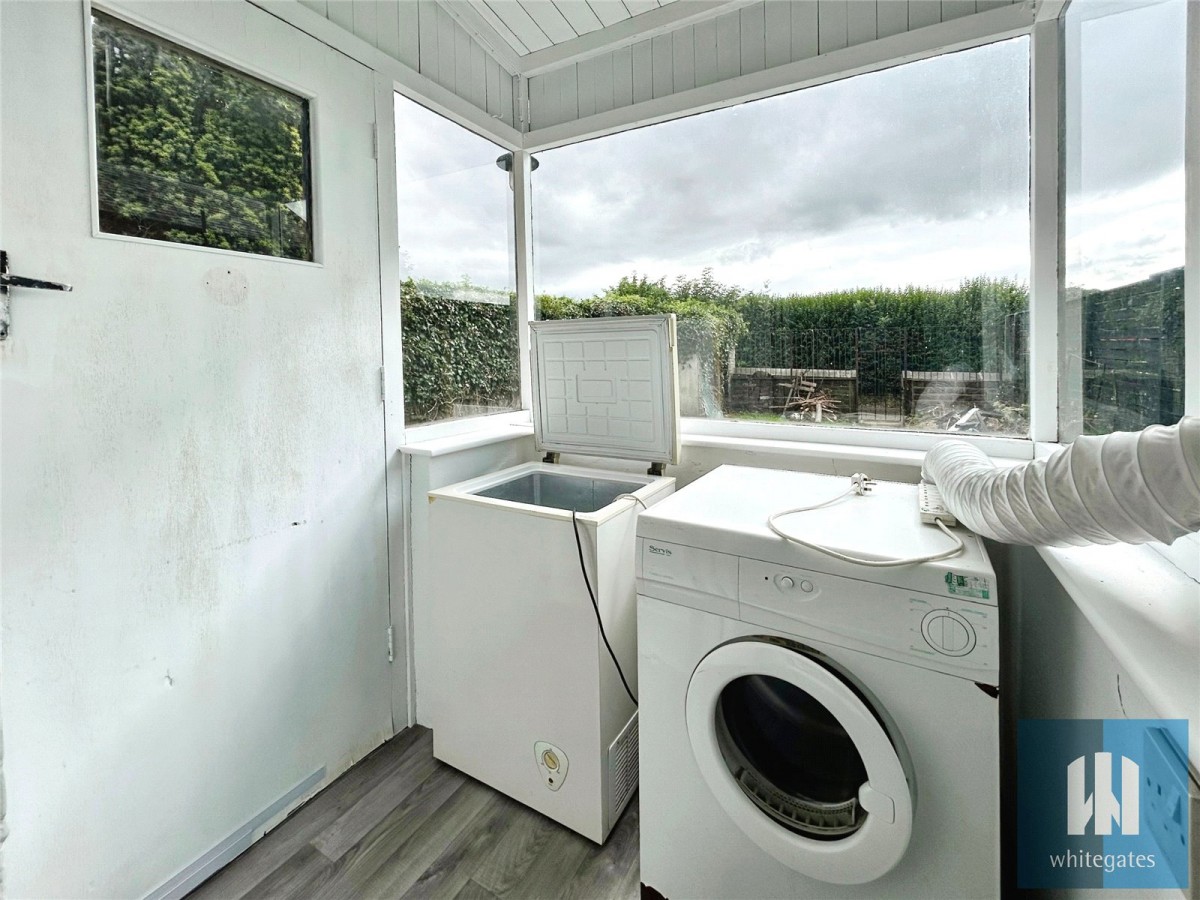 Moldgreen, Huddersfield