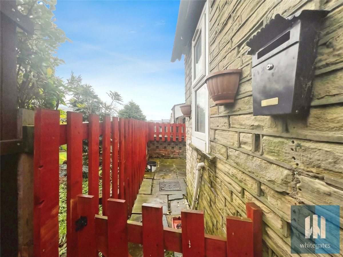 Moldgreen, Huddersfield