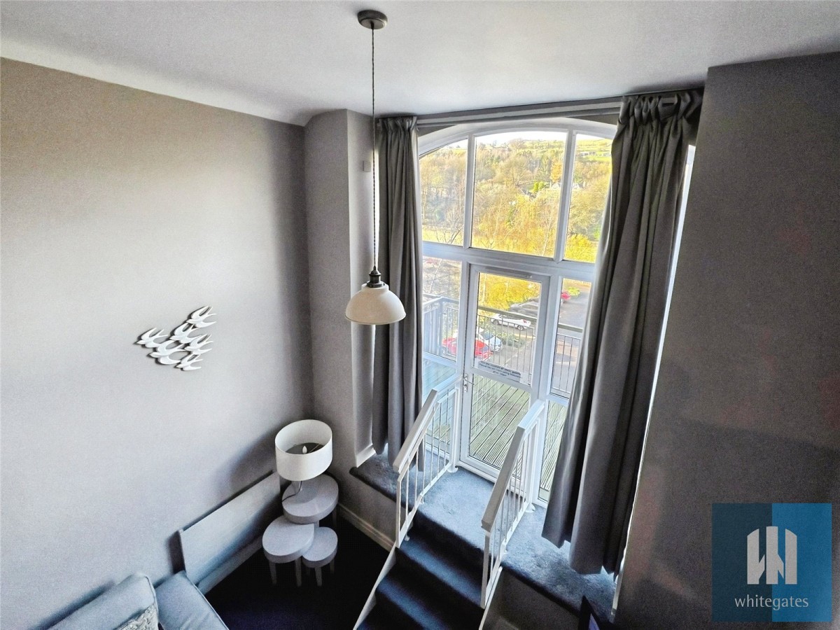 Low Westwood Lane, Linthwaite, Huddersfield