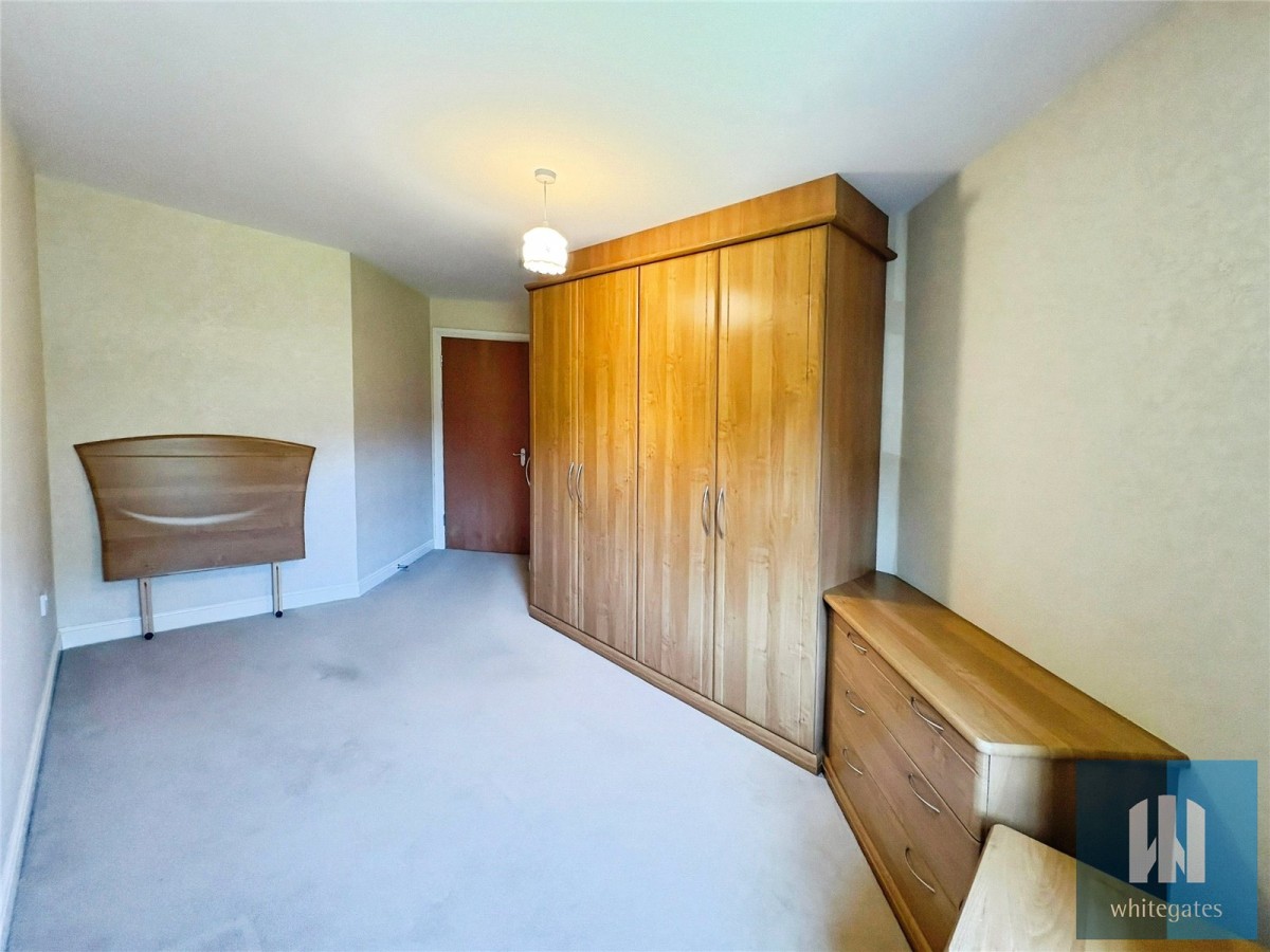 Kitson Hill Road, 142 Kitson Hill Road, Mirfield