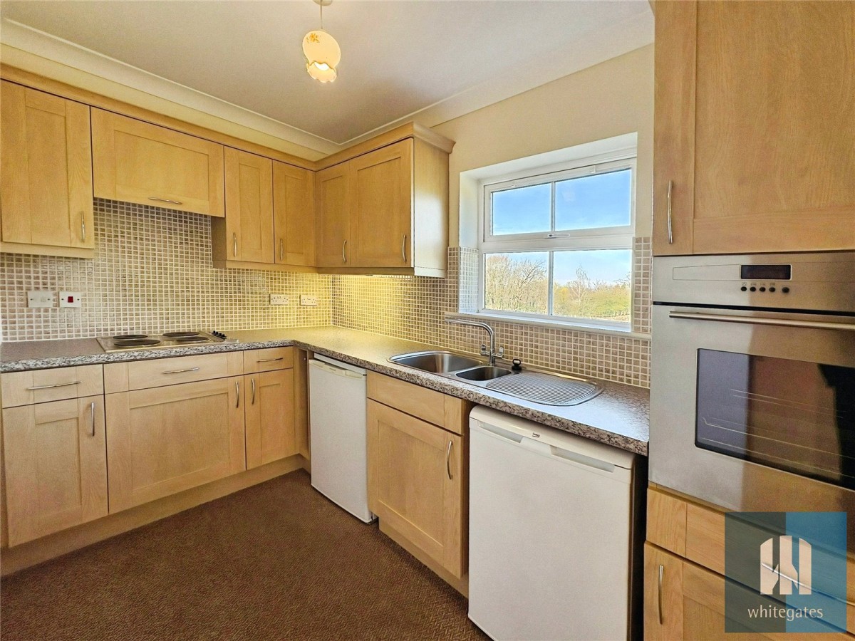 Kitson Hill Road, 142 Kitson Hill Road, Mirfield