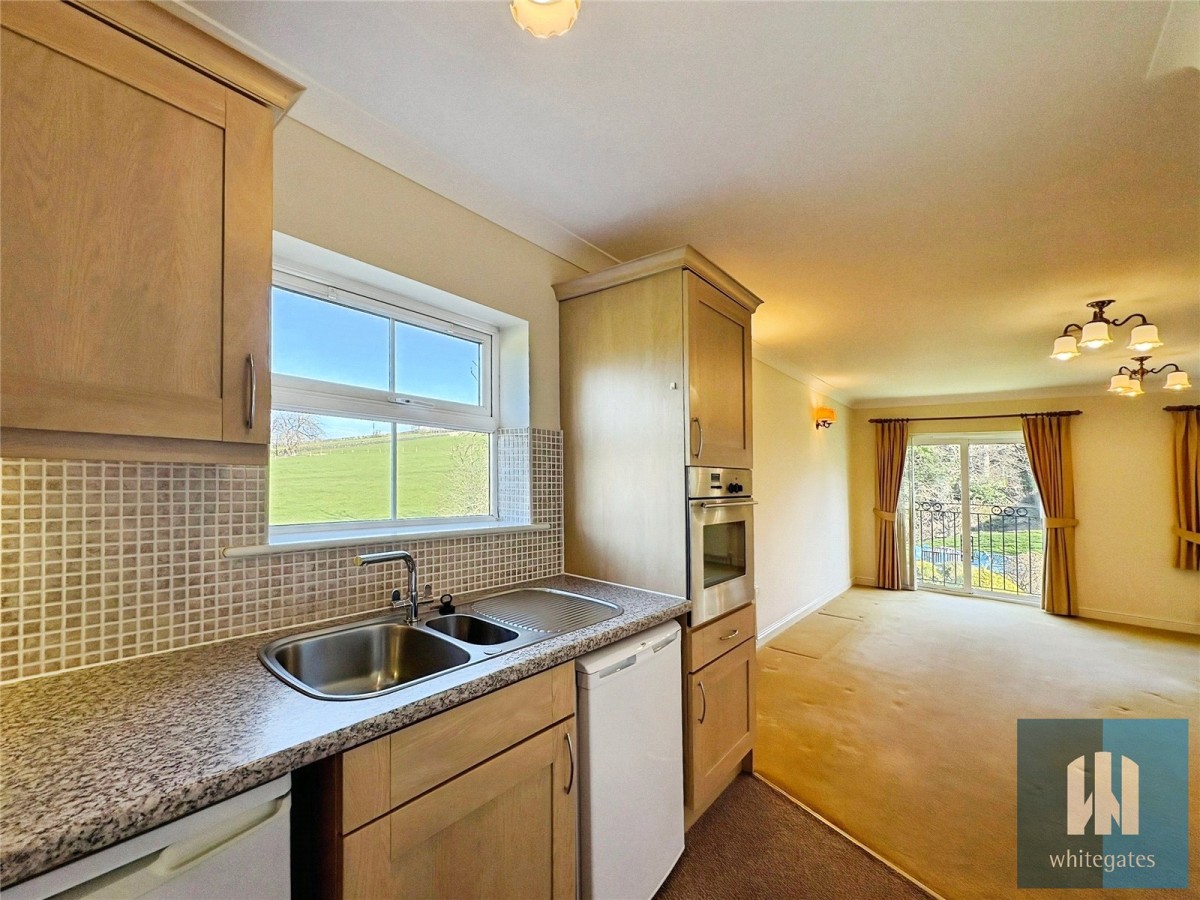 Kitson Hill Road, 142 Kitson Hill Road, Mirfield