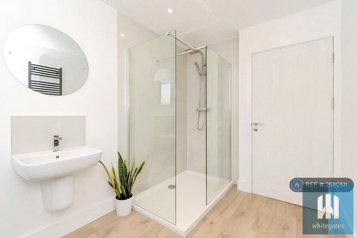 Moldgreen, Huddersfield