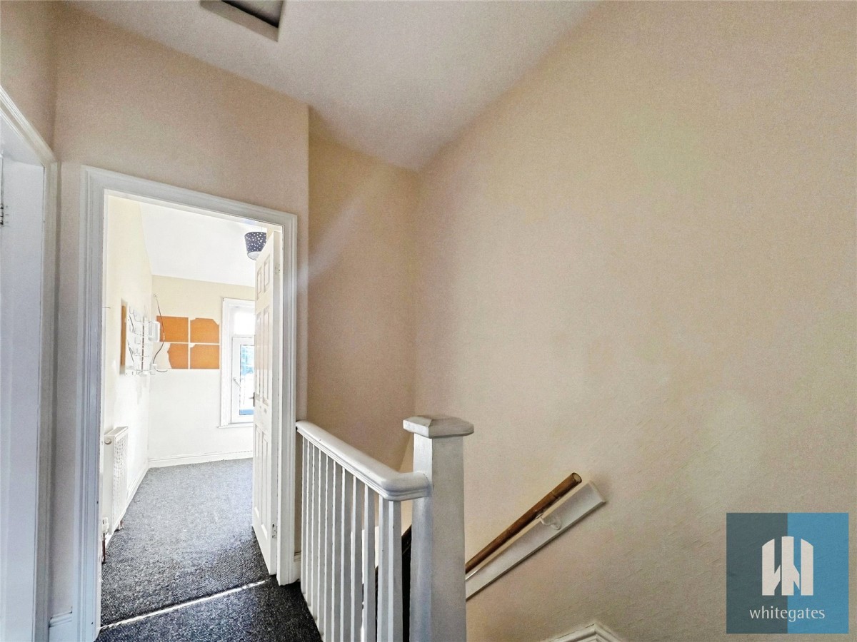 Moldgreen, Huddersfield