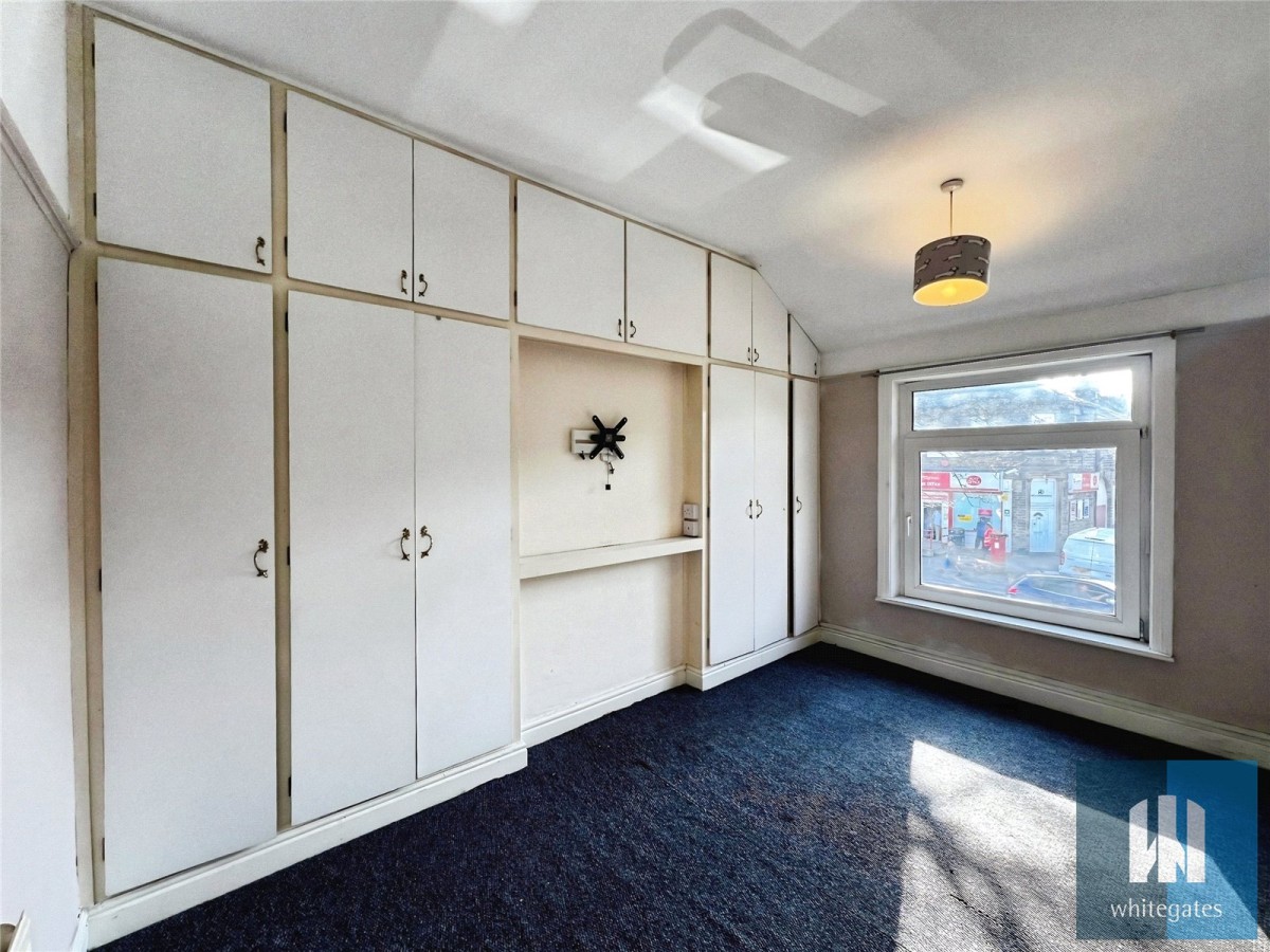 Moldgreen, Huddersfield